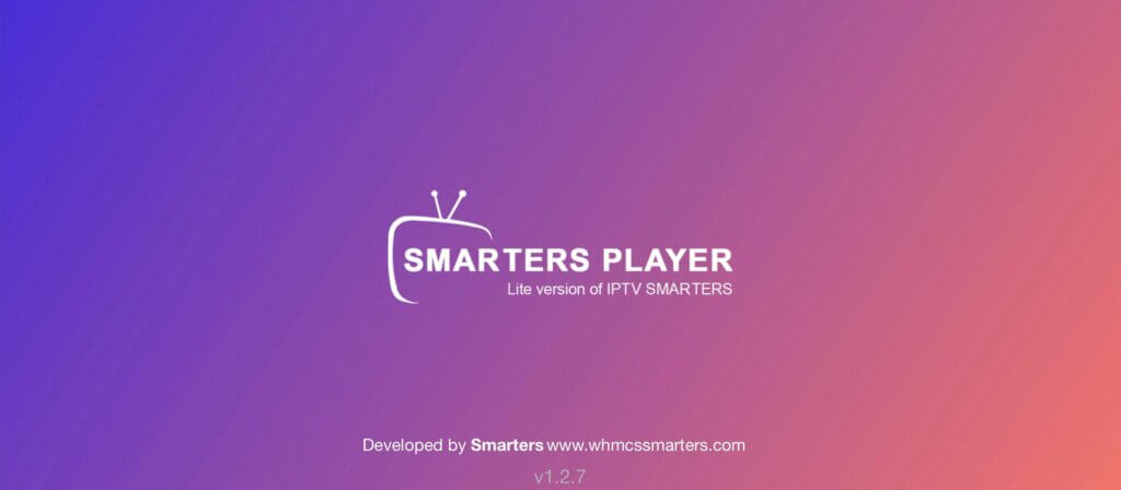 Interface principale d’IPTV Smarters affichant les options Live TV, Films, Séries et Catch-up sur un écran de télévision.